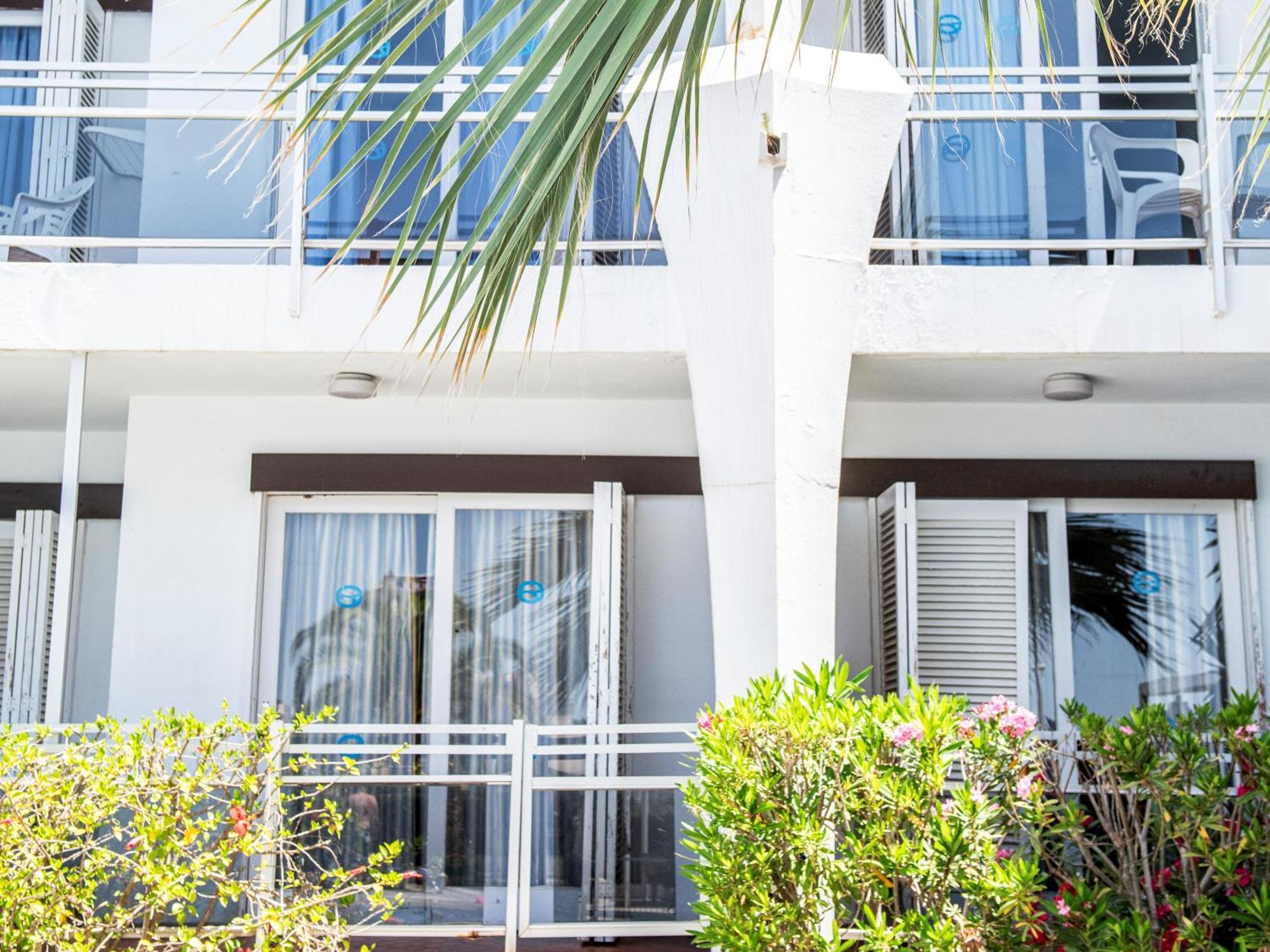 Apartamentos Roc Portonova Palmanova Habitación foto